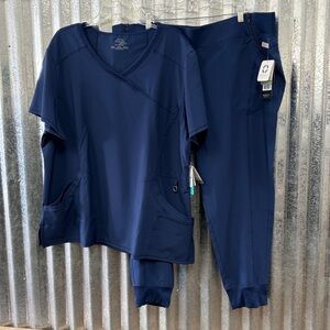 Women’s Scrub Set-Navy-3XL top/2XL Jogger Petite Length Pant